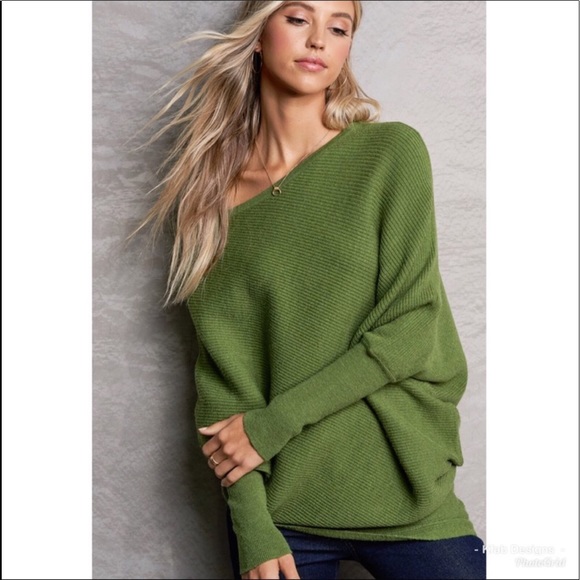 COPY - ✨RESTOCK ✨Olive Green Slouchy Sweater 🍁🌾🌱 - Picture 2 of 6